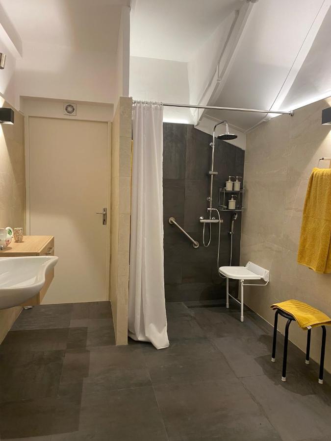 شقة Chez Helene 3 Etoiles, Labellise Disabled Pmr,Pour 4 Personnes Chiens Bienvenus-Pet Friendly بورغ مدام المظهر الخارجي الصورة