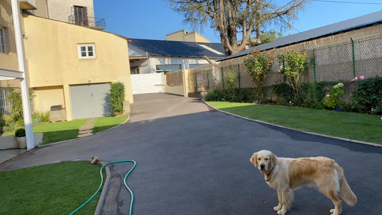 شقة Chez Helene 3 Etoiles, Labellise Disabled Pmr,Pour 4 Personnes Chiens Bienvenus-Pet Friendly بورغ مدام المظهر الخارجي الصورة